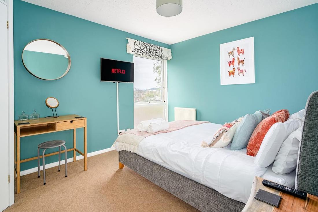 Stunning 4 Bedroom House In Central バース エクステリア 写真